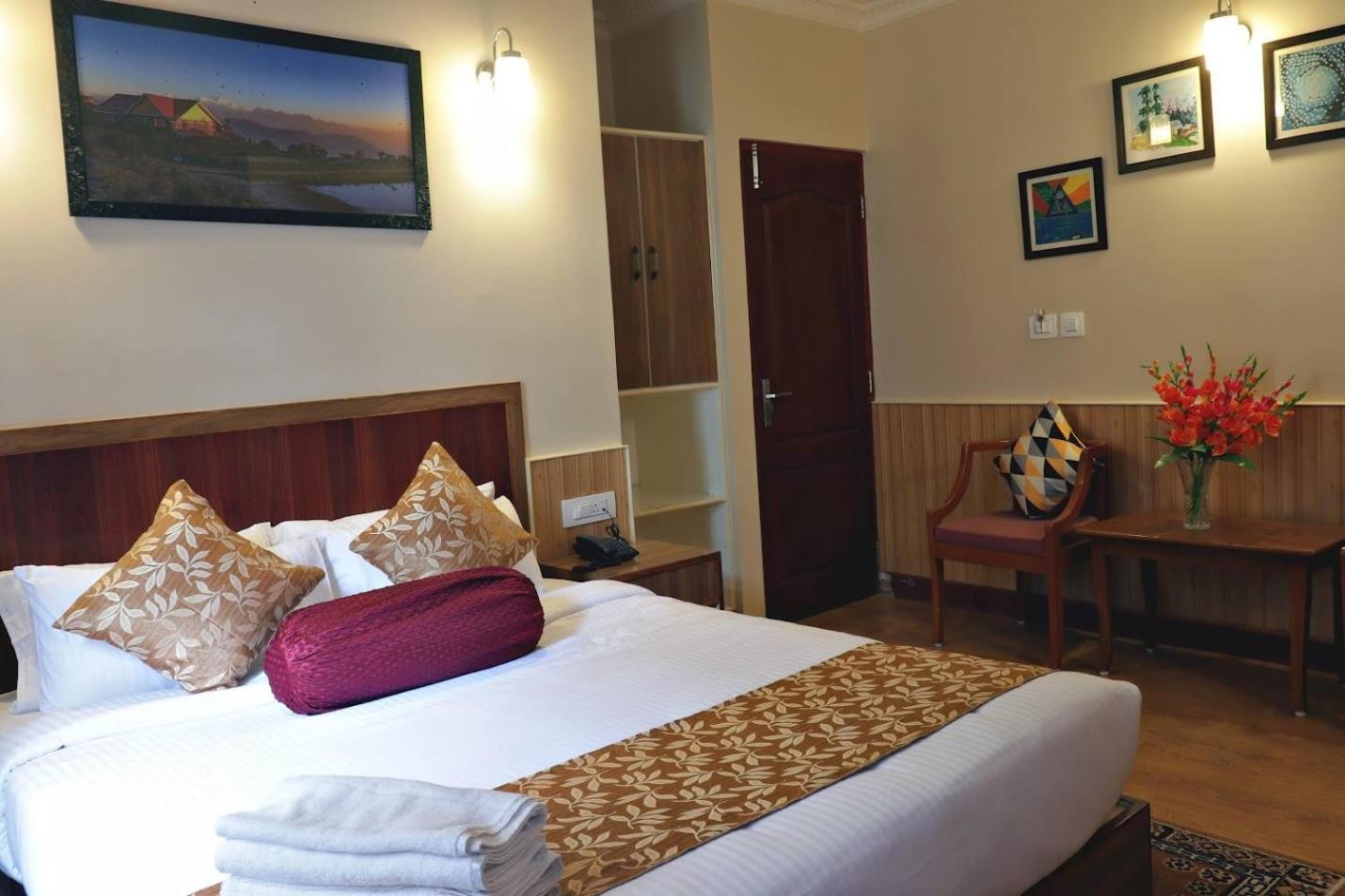 Hotel Serenity Taksa Palace Dardżyling Zewnętrze zdjęcie