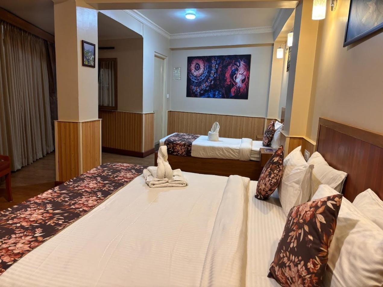 Hotel Serenity Taksa Palace Dardżyling Zewnętrze zdjęcie