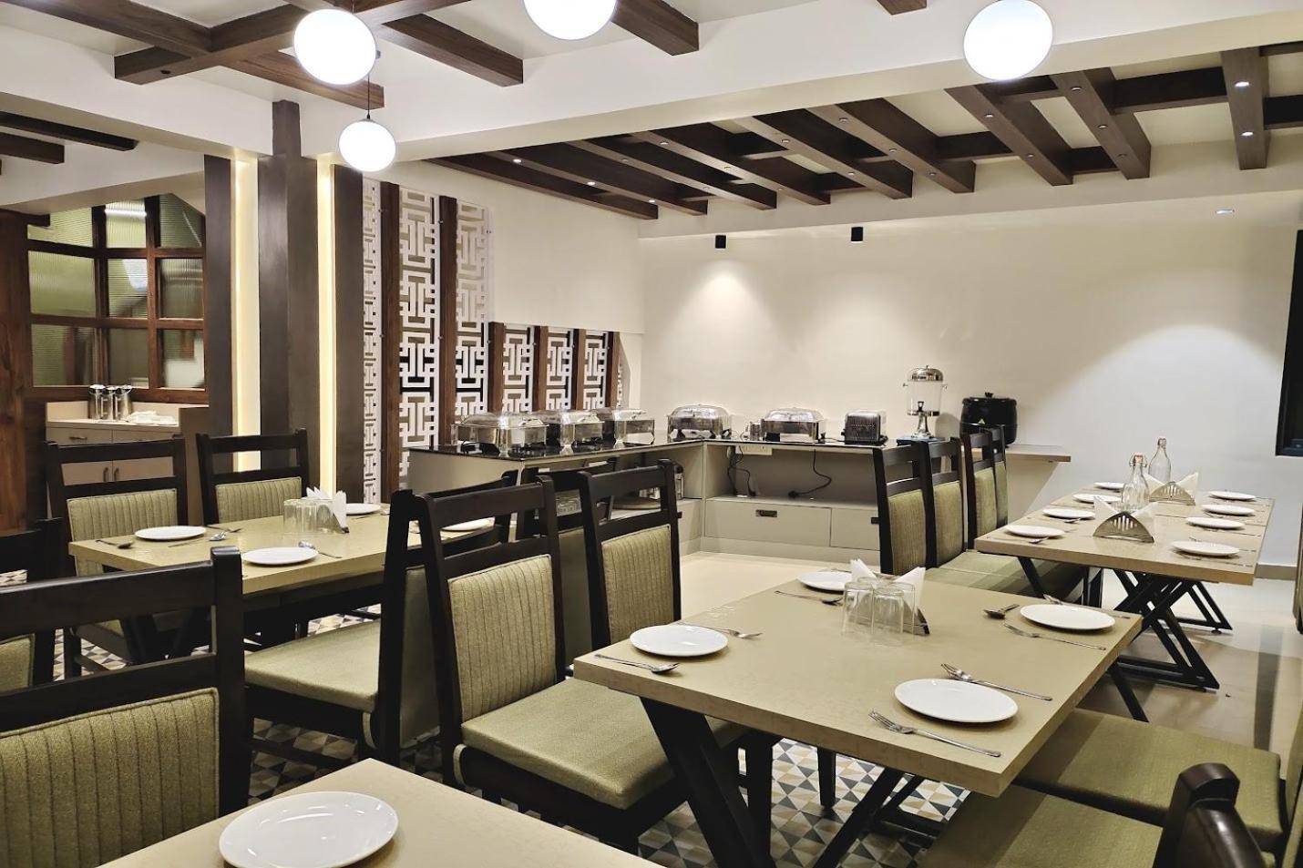 Hotel Serenity Taksa Palace Dardżyling Zewnętrze zdjęcie